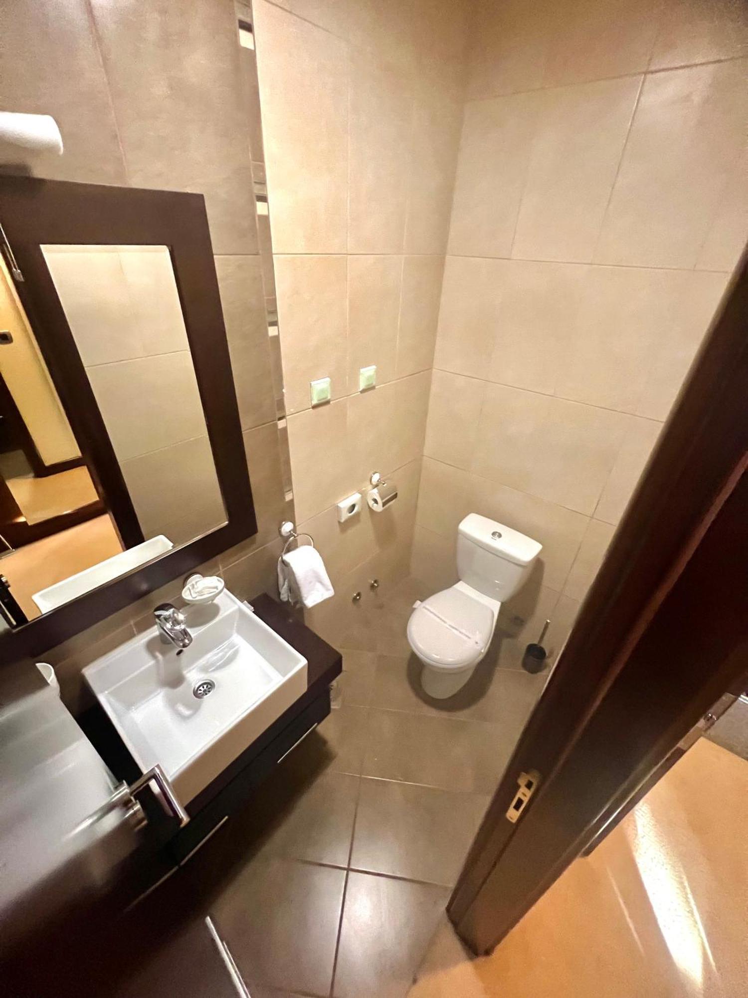 Hotel Aria Mitrovici  Zewnętrze zdjęcie