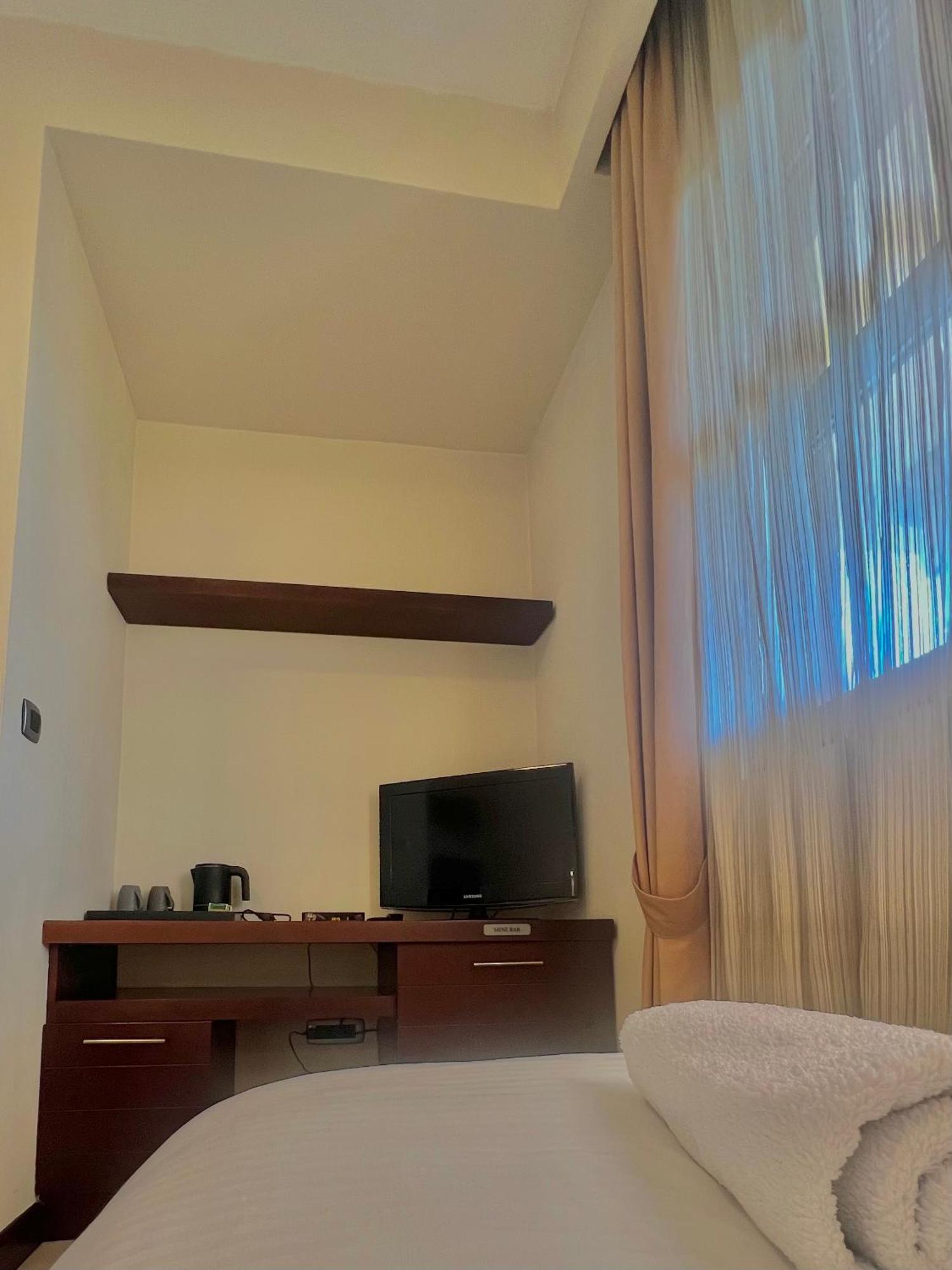 Hotel Aria Mitrovici  Zewnętrze zdjęcie