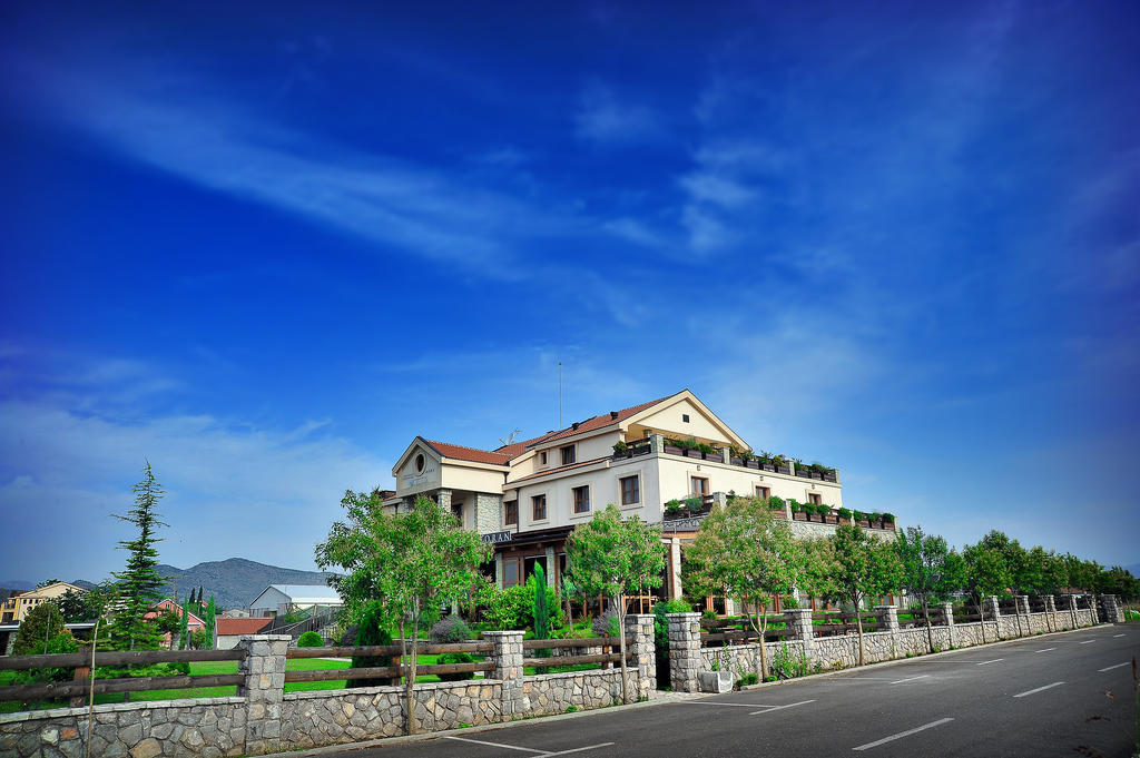 Hotel Aria Mitrovici  Zewnętrze zdjęcie
