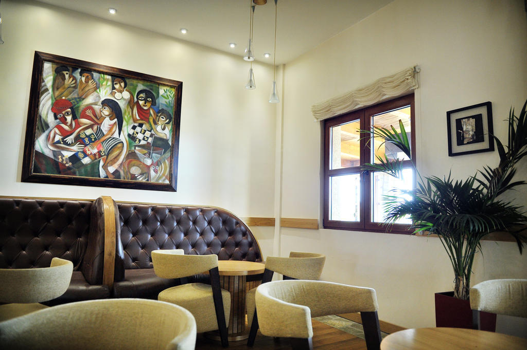 Hotel Aria Mitrovici  Zewnętrze zdjęcie