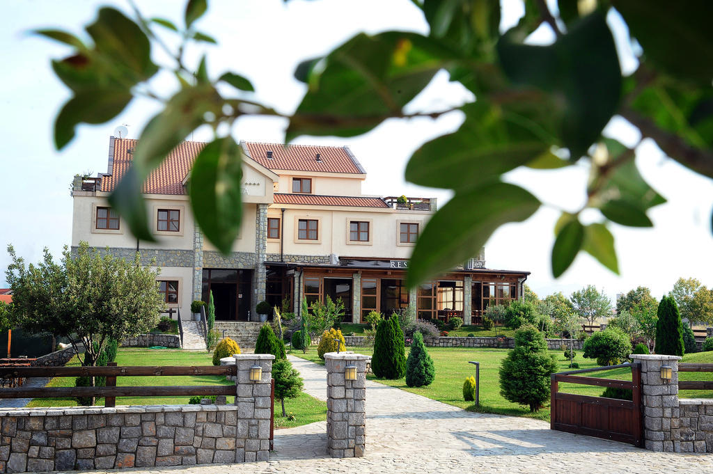 Hotel Aria Mitrovici  Zewnętrze zdjęcie