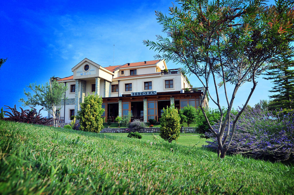 Hotel Aria Mitrovici  Zewnętrze zdjęcie
